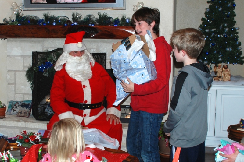 2013-12-23 21-14-44 Hildebrand Christmas.jpg